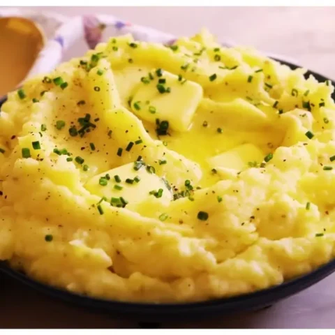 Cheesecake Factory Garlic Mashed Potatoes Recipe